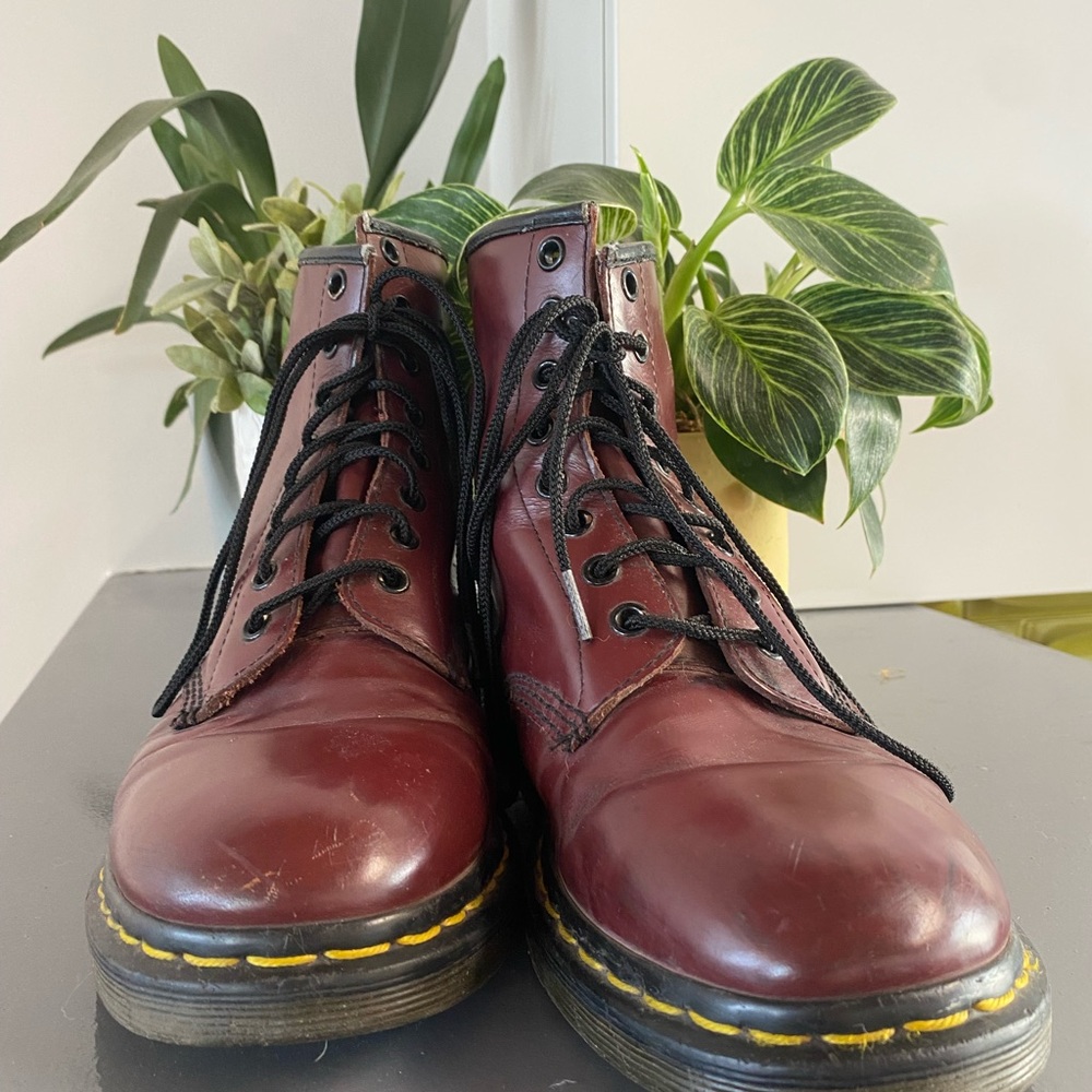 1460 CHERRY RED SMOOTH LEATHER LACE UP BOOTS | MENS 8 WOMENS 10
